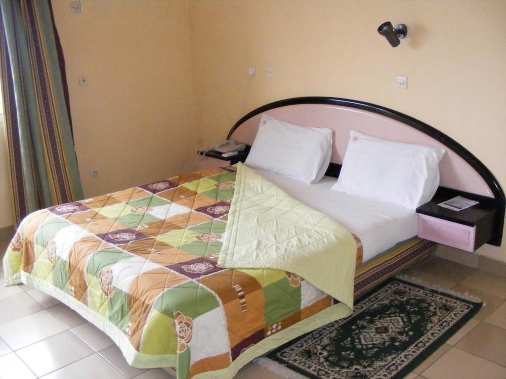 Hotel Beausejour Mirabel Bonabéri 외부 사진